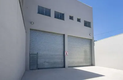 Barracão / Galpão / Depósito com 5 salas para alugar na Avenida Inácia de Toledo, 608, Vila Clarice, São Paulo