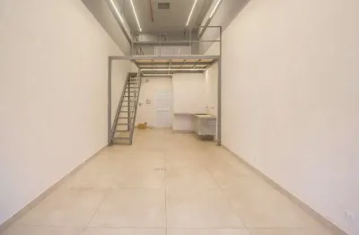 Loja em galeria na rua doutor amâncio de carvalho, n. 182 - loja 3 • 42 m²