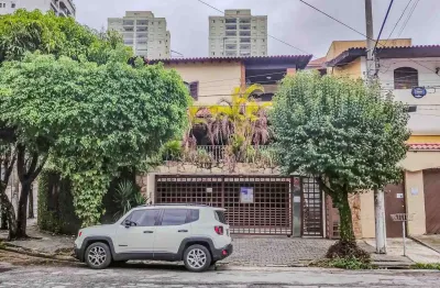 Casa comercial na avenida general cavalcanti de albuquerque, n. 984 • 450 m²