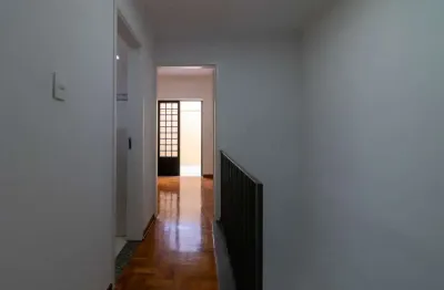 Casa comercial com 4 salas para alugar na Rua Agissê, 54, Jardim das Bandeiras, São Paulo