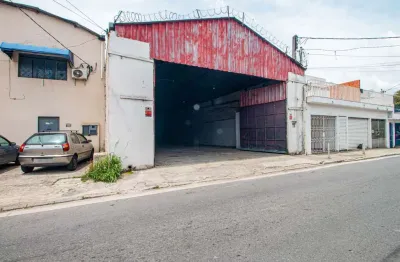 Barracão / Galpão / Depósito com 4 salas para alugar na Rua Lopes da Costa, 914, Chácara São João, São Paulo