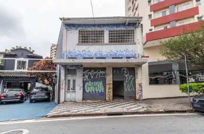 Casa comercial na avenida professor alfonso bovero, n. 674 • 171 m²