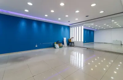 Sala comercial para alugar na Avenida Adolfo Pinheiro, 184, Santo Amaro, São Paulo