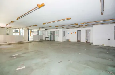 Prédio comercial na rua álvares penteado, n. 97 - 1 andar • 232 m²