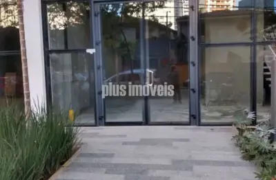 Loja na rua professor doutor josé marques da cruz, n. 148 • 151 m²