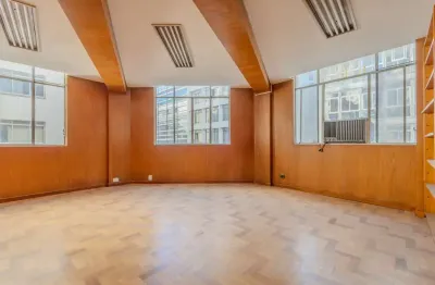 Prédio comercial na rua conselheiro crispiniano, n. 29 - 6 andar • 225 m²