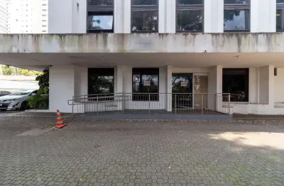 Loja na avenida general furtado nascimento, n. 700 - loja 1 • 180 m²