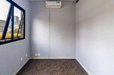 Sala comercial com 6 salas para alugar na Rua Clodomiro Amazonas, 743, Vila Nova Conceição, São Paulo