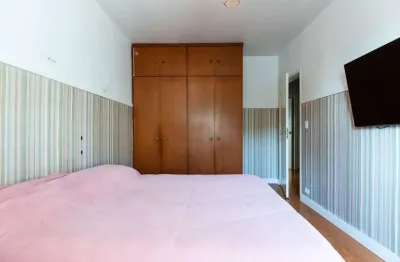 Casa comercial na rua engenheiro domício de l. pacheco e silva, n. 239 • 240 m²