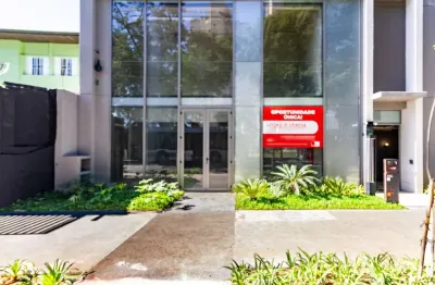 Ponto comercial com 3 salas para alugar na Avenida Santo Amaro, 7019, Santo Amaro, São Paulo