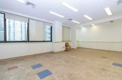 Sala comercial na Rua Ministro Gabriel de Rezende Passos, N. 500 - Conjunto 307 • 283 m²