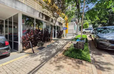 Ponto comercial para alugar na Rua Alves Guimarães, 251, Pinheiros, São Paulo