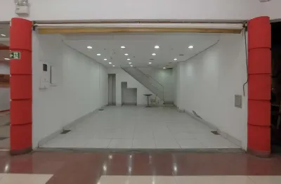 Loja em shopping na Rua Voluntários da Pátria, N. 2182 - Loja 61 - Santana Shopping • 42 m²