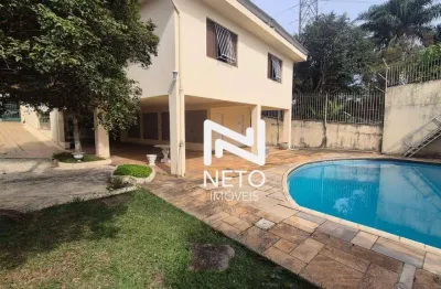 Imóvel com suítes, piscina e amplo quintal na city lapa