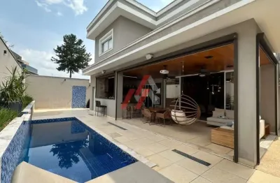 Casa em condomínio fechado com 4 quartos à venda no Alphaville, Santana de Parnaíba 