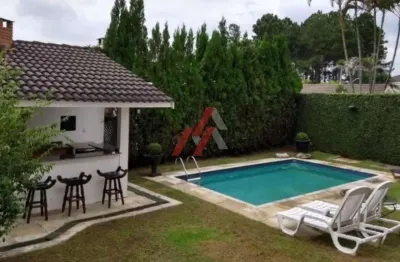 Casa em condomínio de luxo em alphaville, santana de parnaíba-sp: 3 quartos, 1 suíte, 3 salas, 5 banheiros, 6 vagas - 266m²