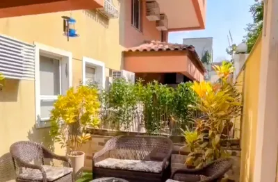 Excelente duplex com jardim a 50 m do taquara plaza 2 vagas gr
