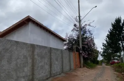 Linda chacara em ibiúna. fase final de acabamento. com escritura.