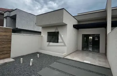 Casa nova - ótima localização - apenas 550 metros da praia em itapoá sc!!!