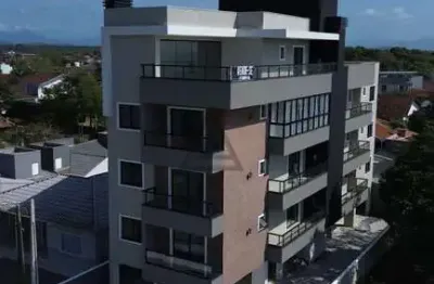 Linda e ampla cobertura com vista para o mar no balneário diamantina