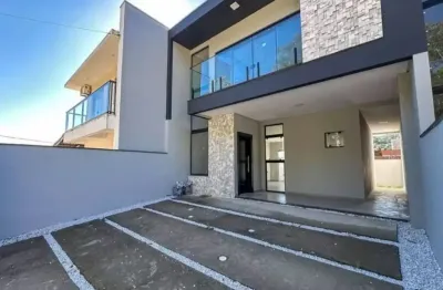 Lindo sobrado com 03 dormitórios, aceita financiamento bancario e parcelamento direto construtora.