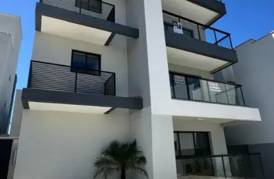 Lindo apartamento em balneário piçarras/sc, apenas 300 metros da praia.