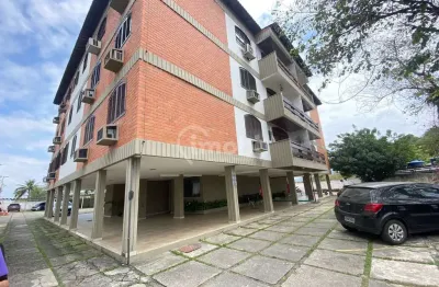 Apartamento com planta diferenciada 3 quartos com dependência completa