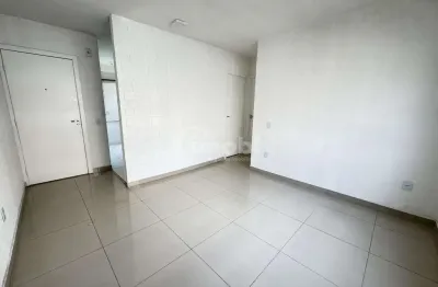 Apartamento 2 quartos com excelente localização campo grande