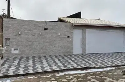 Linda casa na praia , balneário jd. praia grande  mongaguá !!!