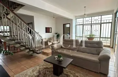 Casa com 3 quartos à venda na Vila Exposição, Franca 