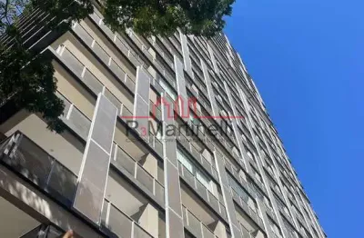 Compre apartamento em pinheiros , no core, studio com 25 metros, andar alto, ensolarado, lazer comp