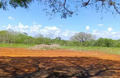 Area comercial de frente a br277 , na entrada do jardim alvorada