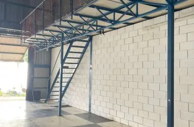 Alugo galpão no bairro campo grande/pedreira! (zona sul-sp)