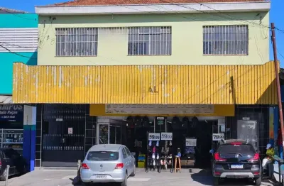 Alugo excelentes conjuntos de salas comerciais no bairro pedreira!