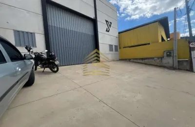 Galpão para locação em bragança paulista, santa luzia, 3 banheiros, 2 vagas