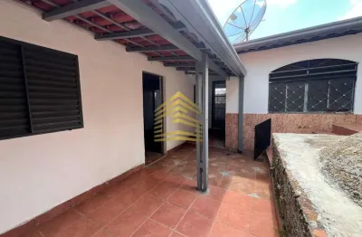 Casa para locação em bragança paulista, vila santa libânia, 2 dormitórios, 2 banheiros, 1 vaga