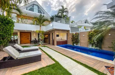 Casa com 320 metros², 4 quartos, piscina e churrasqueira no park way - brasília - df