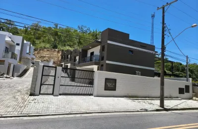 Casa no condomínio du moulin – 3 suítes, lavabo, fechado e a 300m da praia do arrastão – são sebastião