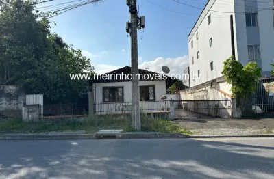 Terreno à venda em guanabara, joinville ? 13x30m, casa de madeira, r$395.000,00