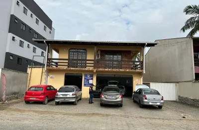 Sobrado em alvenaria com 3 suítes, piscina e sala comercial | venda r$ 1.300.000,000 | boa vista, joinville - sc