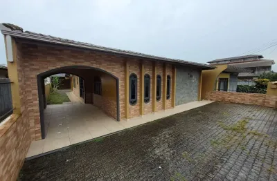 Casa de Alvenaria c/ 1 Suíte e Edícula em Joinville - SC | Meirinho Imóveis