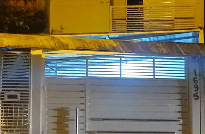 Casa à venda na Vila Áurea, Poá 