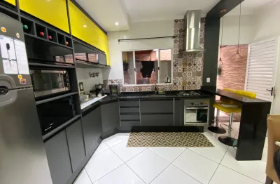 Casa em condomínio fechado com 2 quartos à venda no Jardim Santa Helena, Poá 