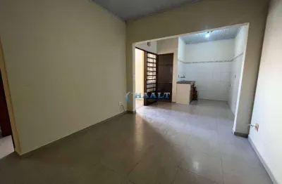 Casa com 2 quartos para alugar na Rua José Gaspari Sobrinho, Vila Vianelo, Jundiaí