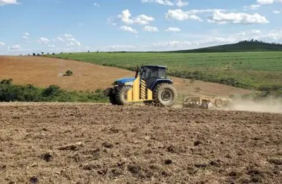 Fazenda 330 hectares na região de ibiá município de pratinha - mg