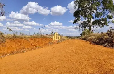 Excelente fazenda de 84,7 hectares à venda em araxá/mg, localizada a apenas 22 km do centro da cidade, com acesso facilitado pela cbmm e também pela br-262 (araxá/ibiá).