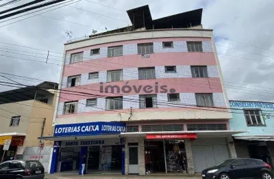 Apartamento com 3 quartos para alugar na Avenida Rui Barbosa N°1000/401, Santa Terezinha, Juiz de Fora