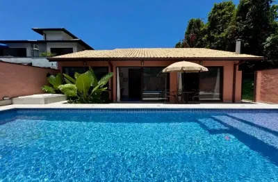 Casa à venda na praia da baleia em condomínio com lazer completo para toda a família