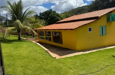 Vendo chácara no embalsador com beira de rio, casa empacosa ,quiosque e varios pes harvores frutíferas, todas as ideias não sei o que aqui é a barata antes já não dormi agora eu não vi mais não