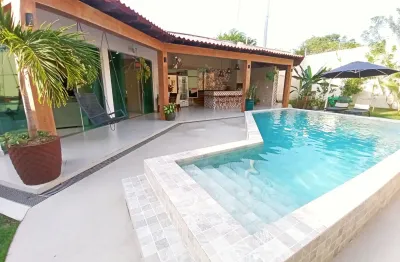 Lindíssima casa na djalma batista, piscina e churrasqueira